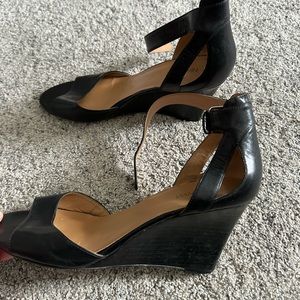 Nine West Black Wedges